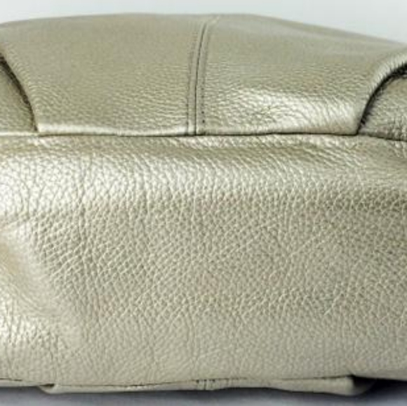 Authentic coach purse - Picture 4 of 10